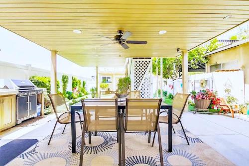 Bay Park Apartment | Suite with Rooftop Deck and Ocean Views in Mission