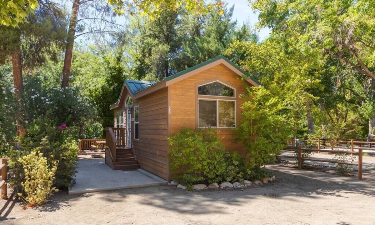 Kernville Cabin | Sunrise Cabin at KRS Camp James (Cabin 10)