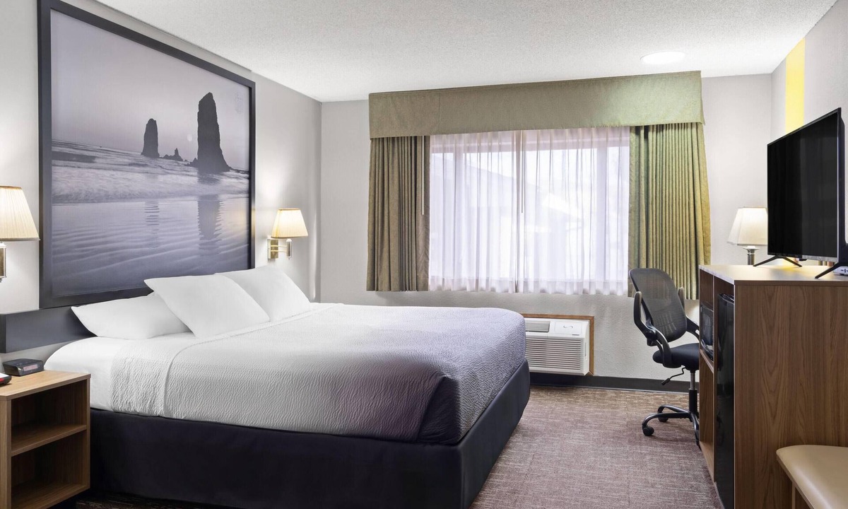 Baker City Hotel | Super 8 by Wyndham Baker City