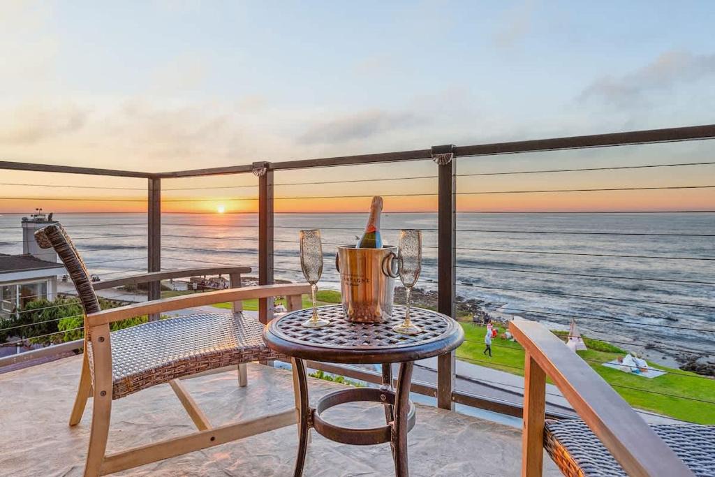 Village of La Jolla House | Sur La Mer, beachfront, tidal pools