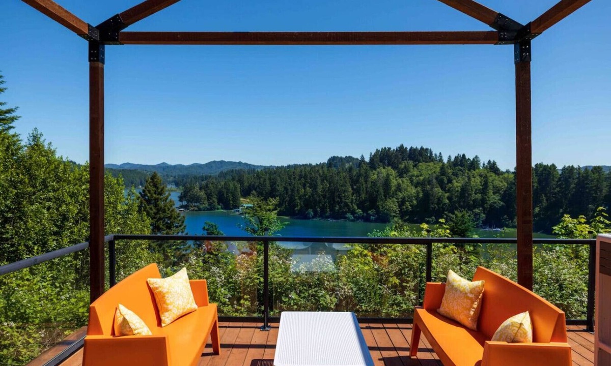Lakeside House | Tenmile Lakeview Hideaway