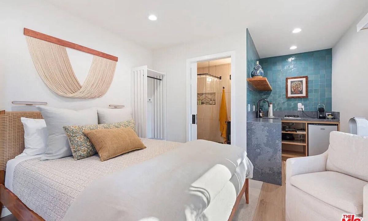 Westwood Cottage | The 1 BR cottage