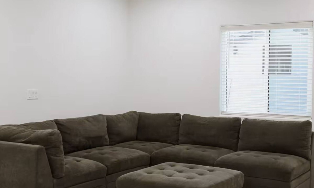 Woodlake House | The Aesthetic Escape, a Cozy 2-bedroom house in pleasant Woodlake.