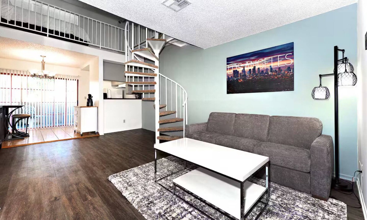 Palms Apartment | The Bagley #310 Loft Penthouse 2 balconies