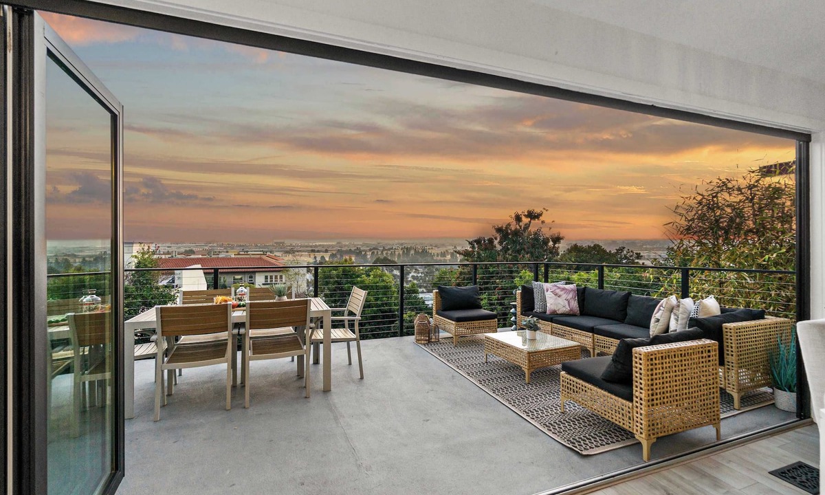Mission Hills House | The California II - Mission Hills Hideaway