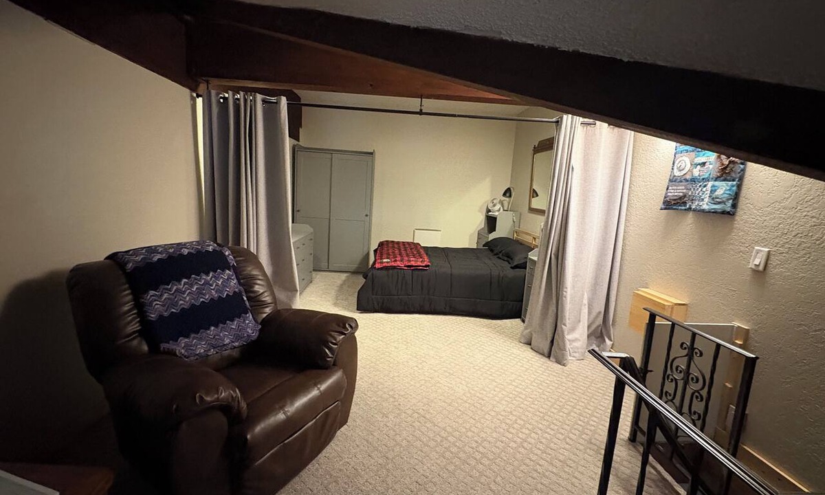 Glacier Condo | The Connection Condo, Forest Loft Near Mt. Baker & N. Cascades Adventures
