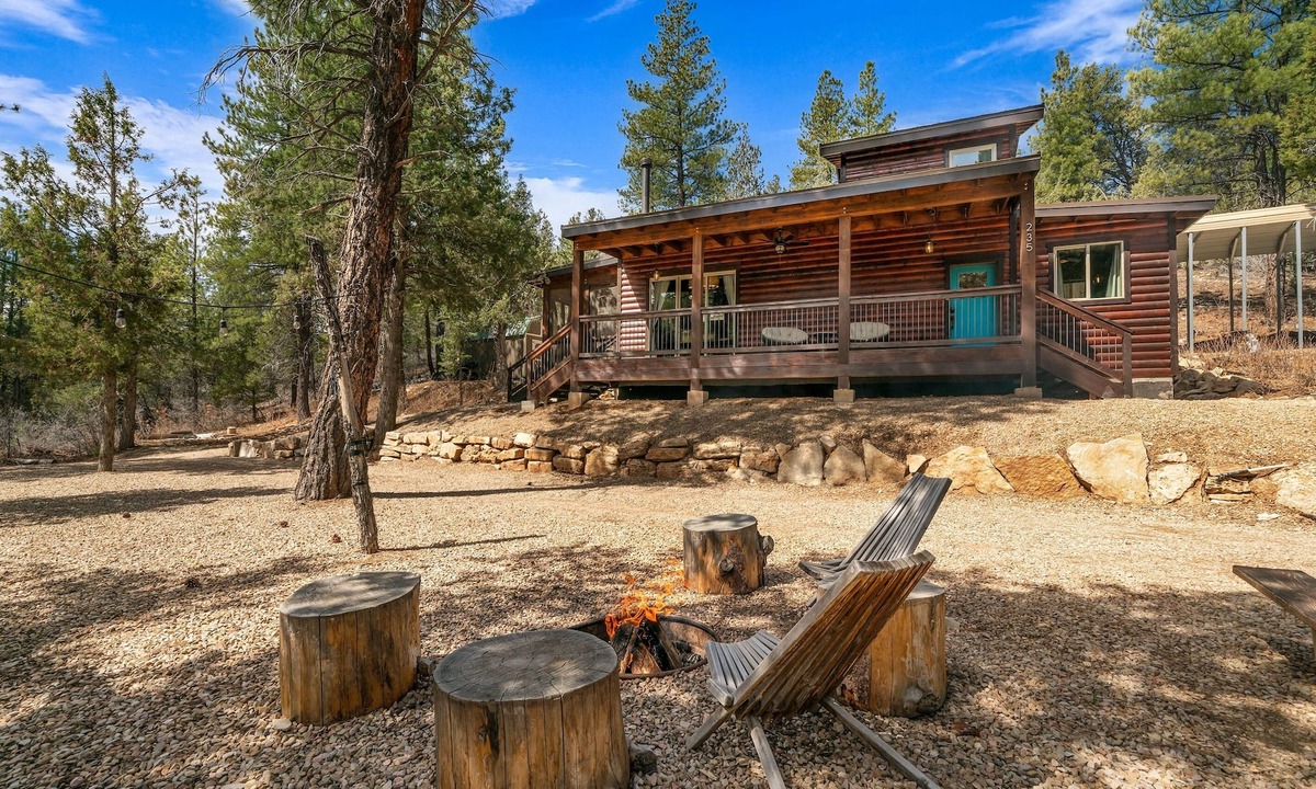 Zion National Park East Entrance Cabin | The Front Porch| Mountain Retreat, Starry Nights
