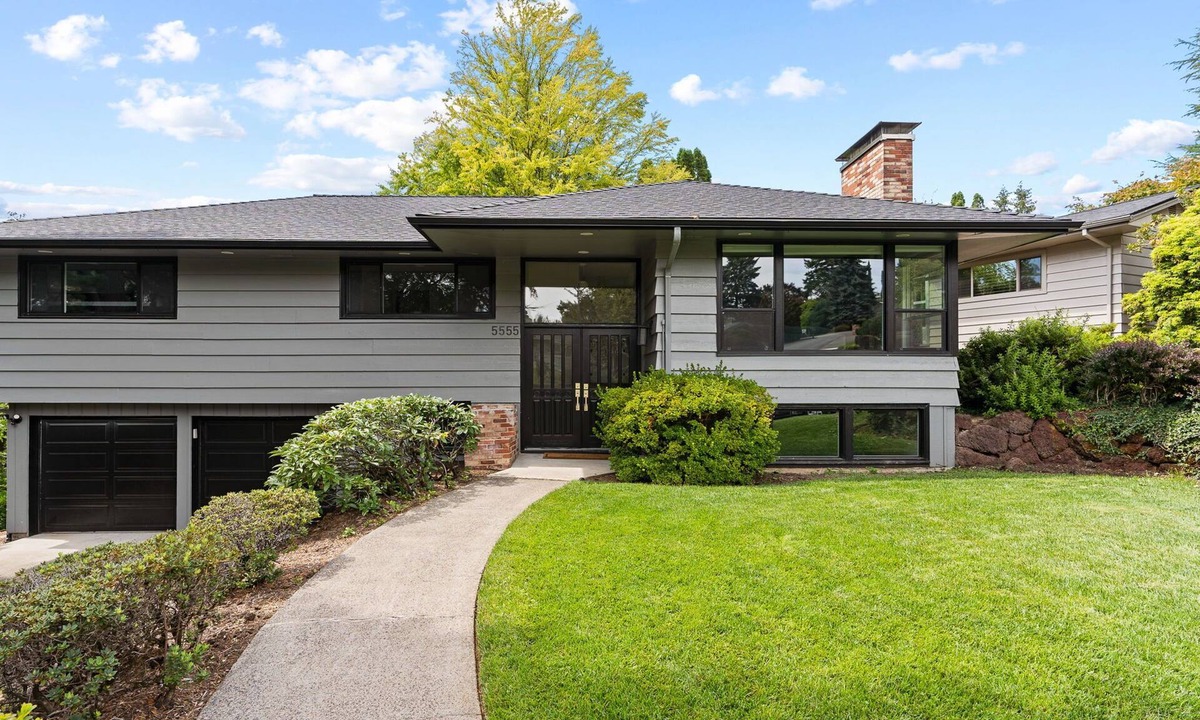 Portland House | The Hills of Dover