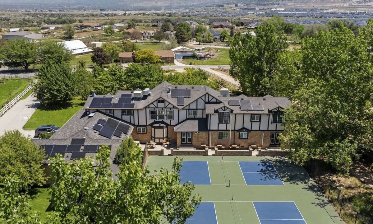 Bluffdale Villa | The Orchard - Double Pickleball - 30 ppl - 10,000 sqft - 2 acres