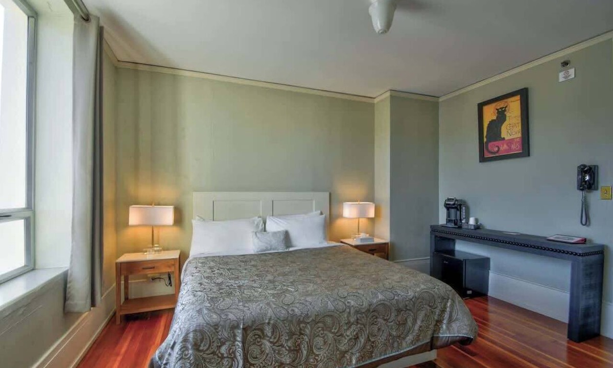Centralia Apartment | The Peak at Centralia Square | Historic Suite 311