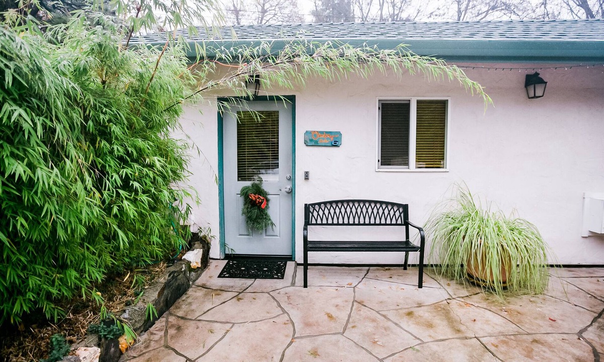Nevada City Apartment | The Rock Climbing Suite