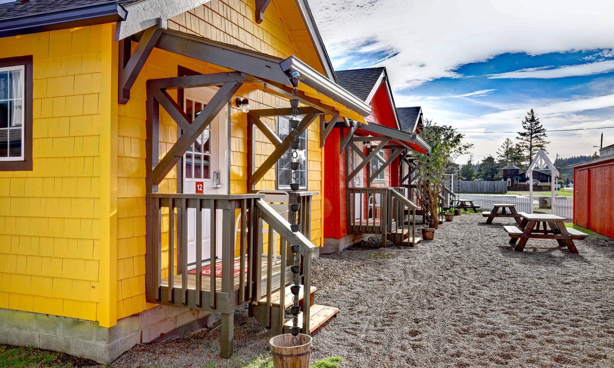 Seaview Hotel | The Seaview Cottages