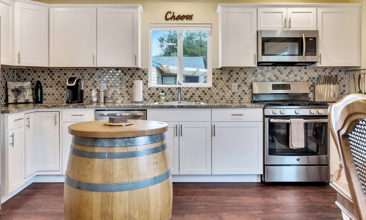 Paso Robles Cottage | THE WINE BARREL-The Westside Cottages 2 Bed/2 Bath