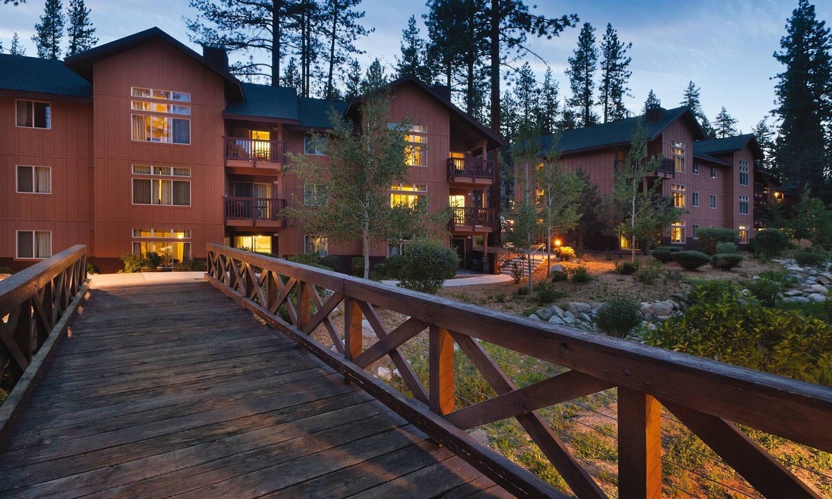 Round Hill Village Resort | This resort & location is simply Heaven !
