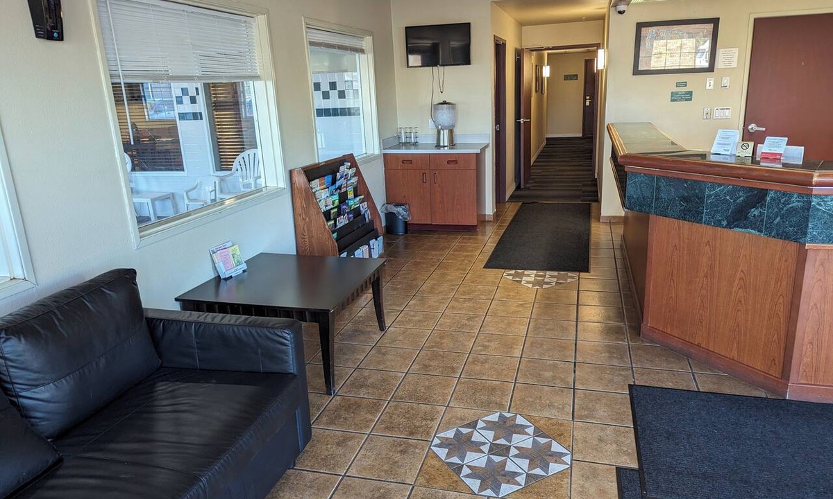 Buena Hotel | Toppenish Inn and Suites