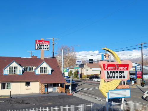Bishop Hotel | Townhouse Motel