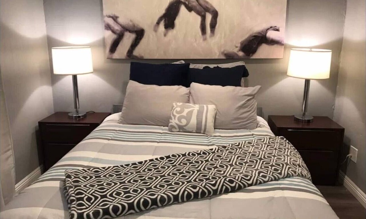 Pacific Terrace Hotel | Traveling with colleagues or another couple? We manage multiple suites in this building — message us about availability.