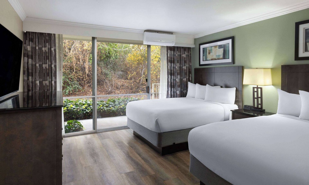 North Fremont Street Hotel | Travelodge by Wyndham Monterey Bay