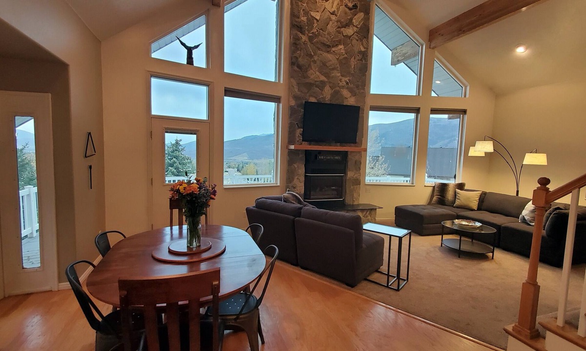 Wolf Creek House | Tri-Ski Chatou; centerered between 3 ski reaorts. 1/2 off for returning guests.