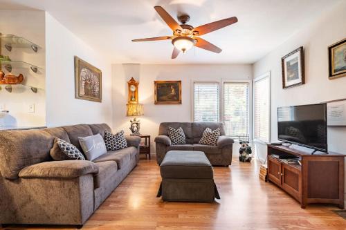 Golden Hill Apartment | Tropical Oasis Near Zoo, Petco & Downtown
