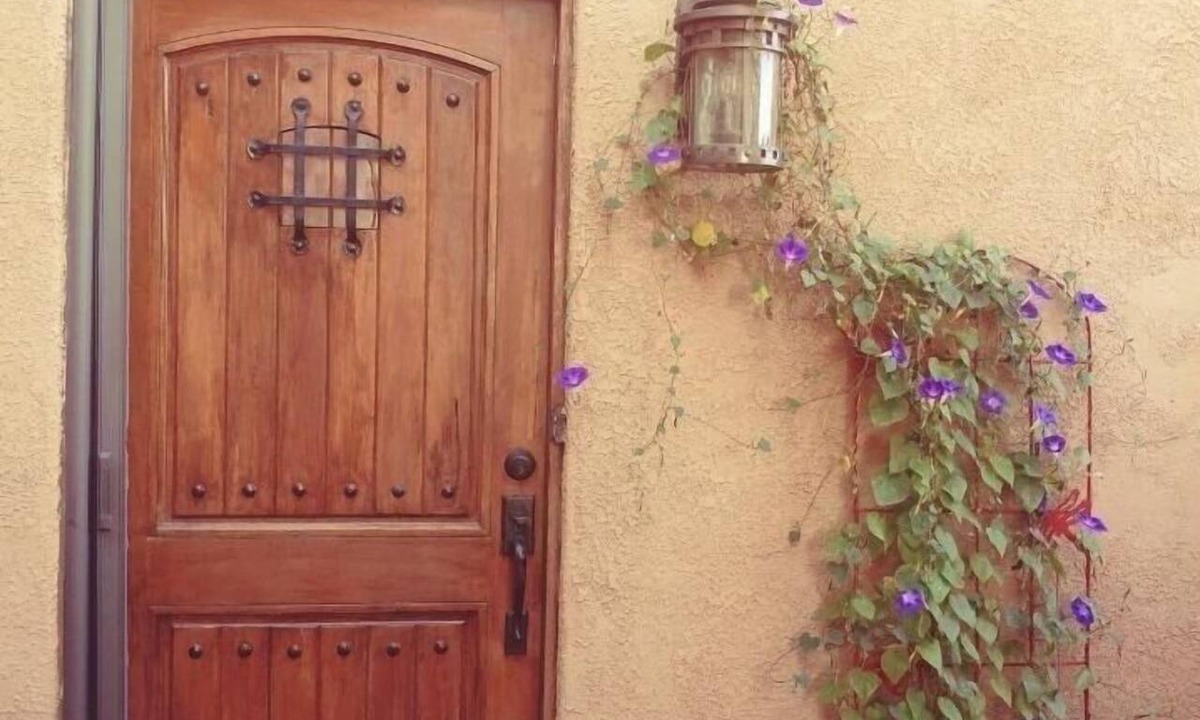 Rio Rancho Villa | Truly Charming Casita, Old World look with all the modern conveniences.