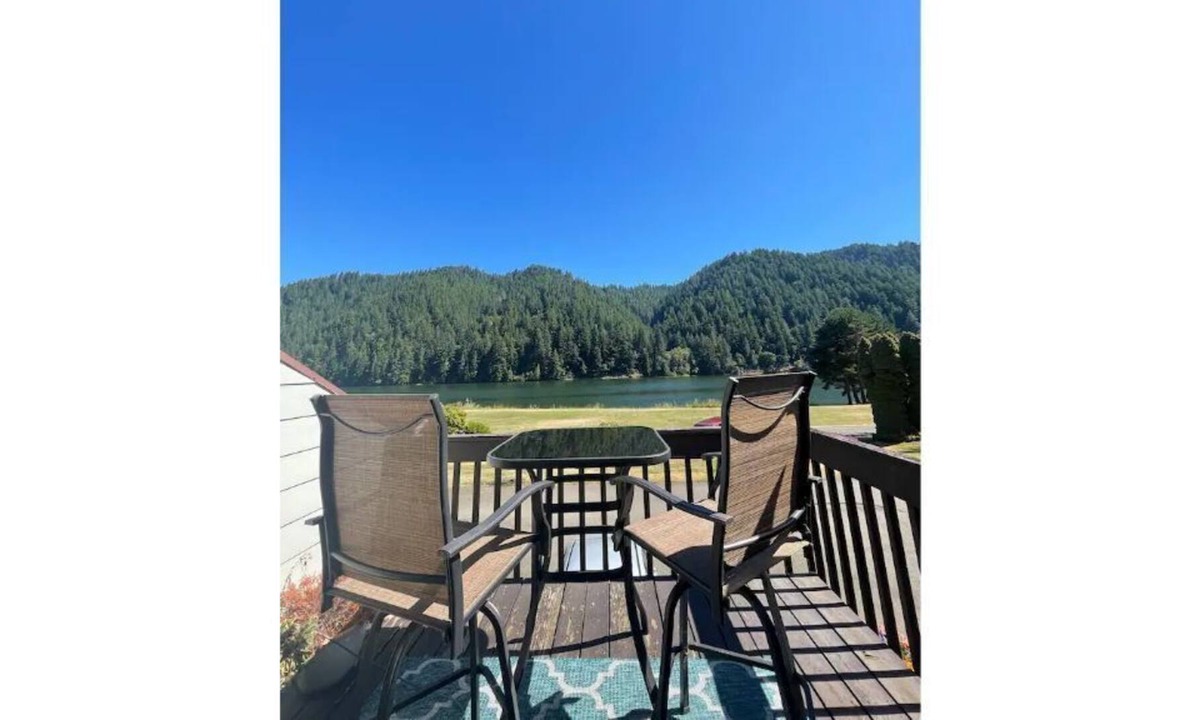 Scottsburg Condo | Umpqua River getaway stay for months condo