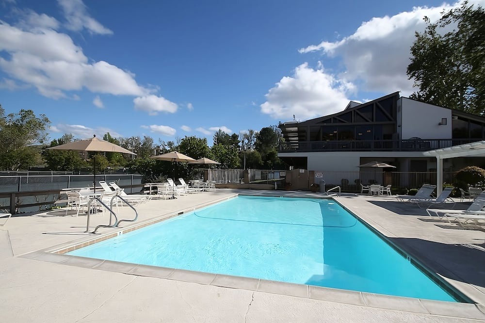 San Diego Country Estates Hotel | Vacation is Calling! Four Classy Units, Pool, Tennis Court, Onsite Game Room
