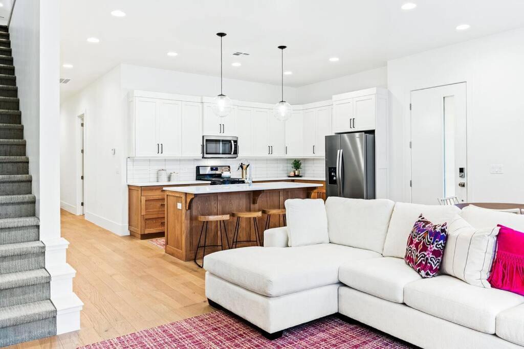 Bloomington House | Villa 29 - 4 bedroom townhome pool and hot tub