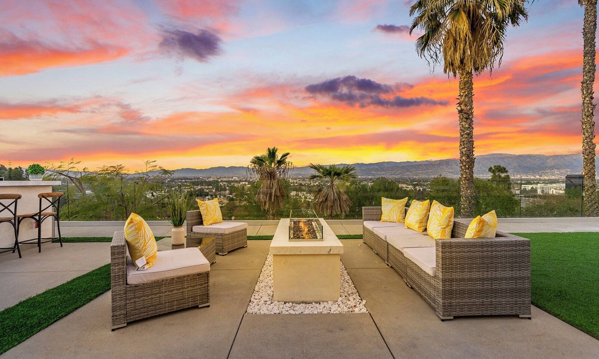 Studio City House | Villa with incredible Views!