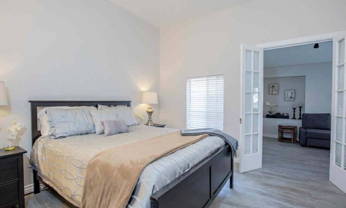 Golden Hill Apartment | Walkable to Downtown, NEW Jacuzzi, Fire pit, Outdoor Kitchen w Built in BBQ