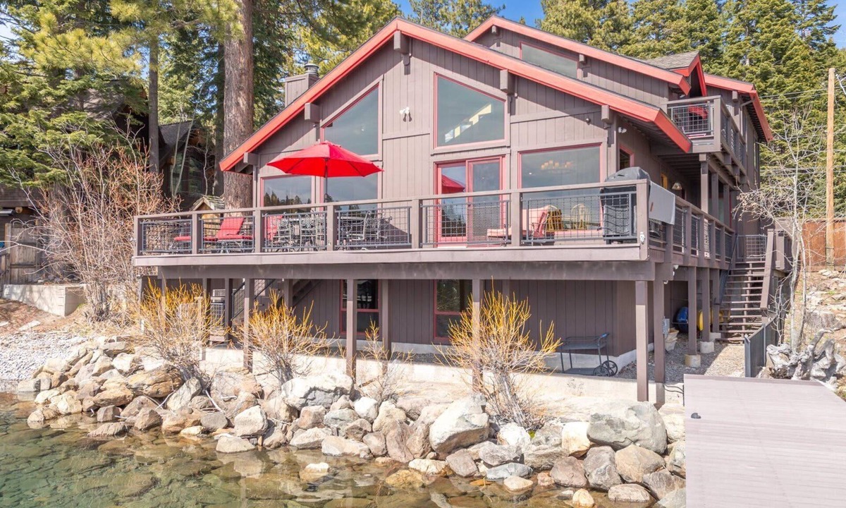 Carnelian Bay Cabin | Waters Edge Lakefront