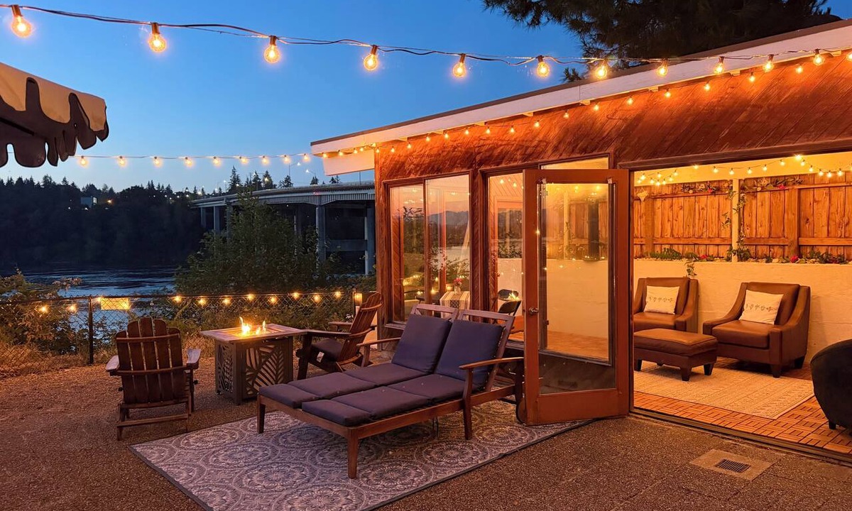 Bremerton Apartment | Waterview Escape - Scenic Views, Sunroom & Patio