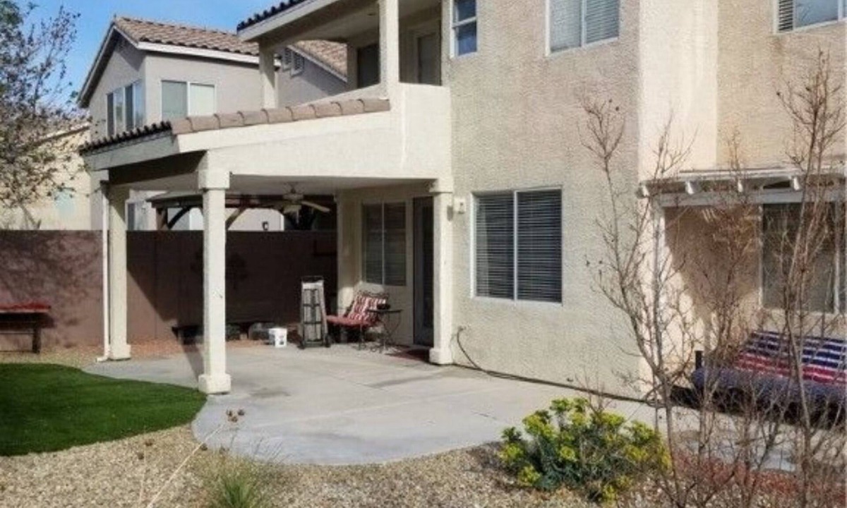 Las Vegas House | Welcome to our charming and cozy retreat in the heart of Las Vegas