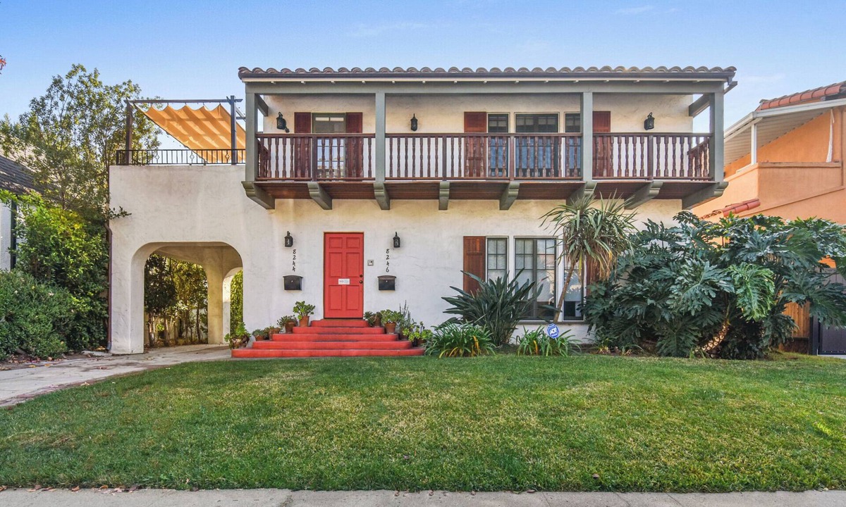 Beverly Grove House | Welcome to The Spanish Palace!