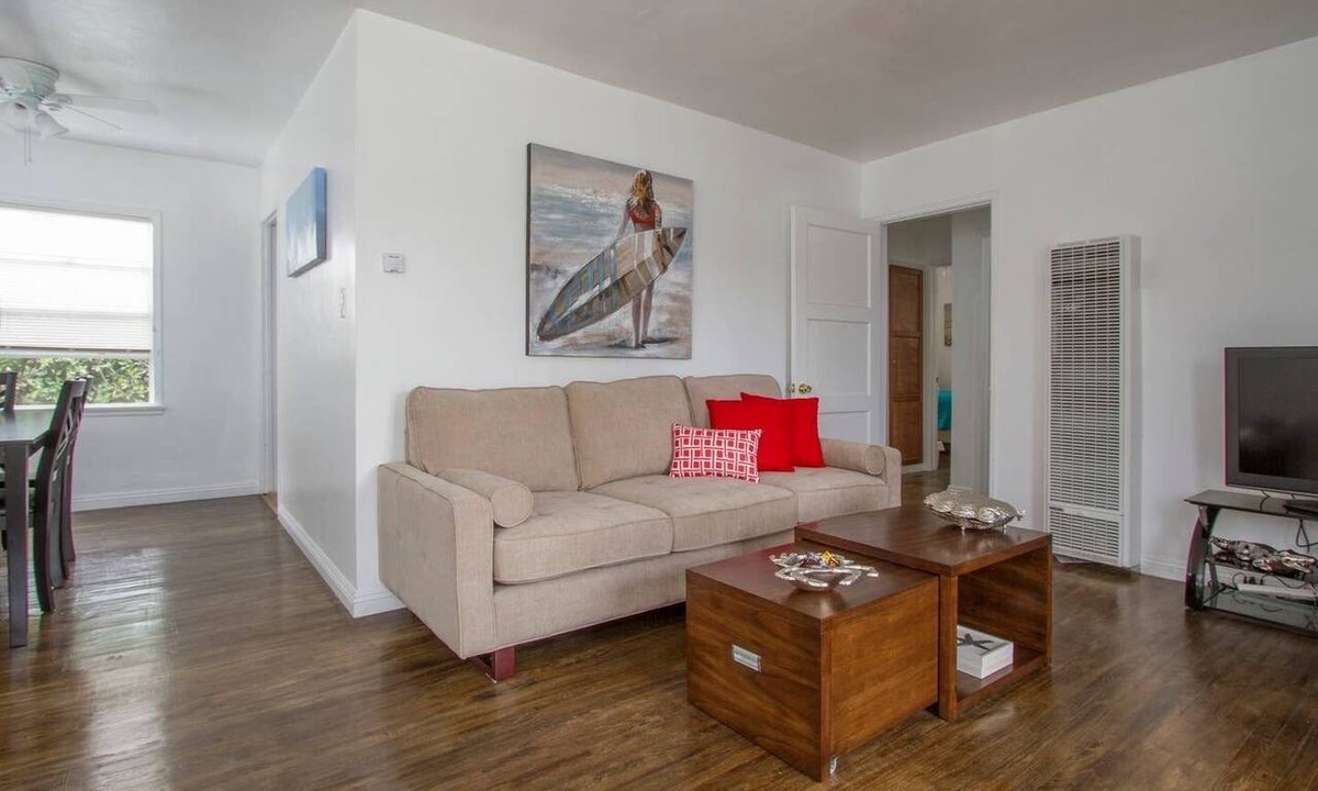 Venice Apartment | Welcome to Venice Beach! Steps from Abbot Kinney!