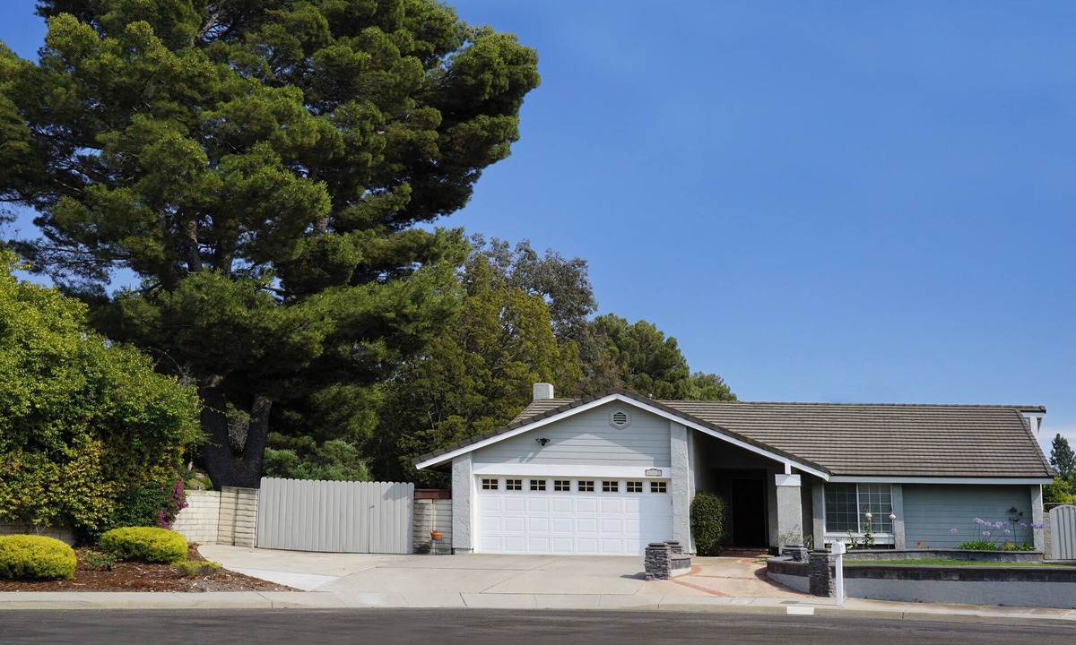 Thousand Oaks House | Wildwood: Bed, Bike & Hike