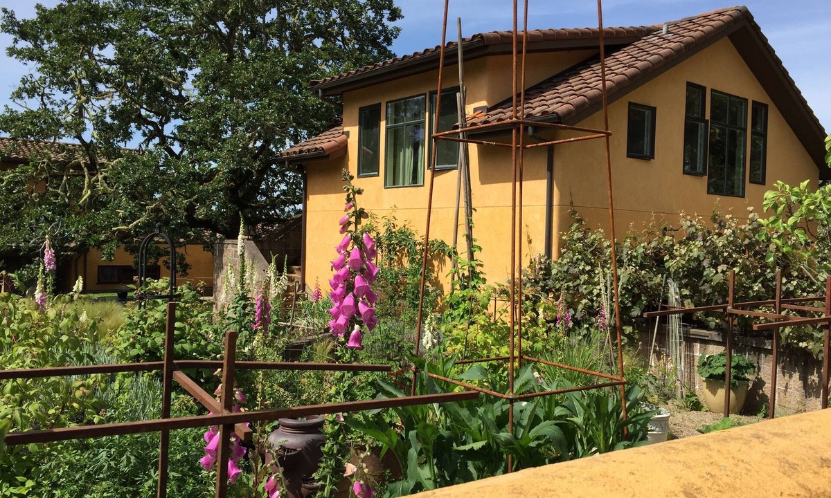 Eugene House | Wine Country Villa Guest House