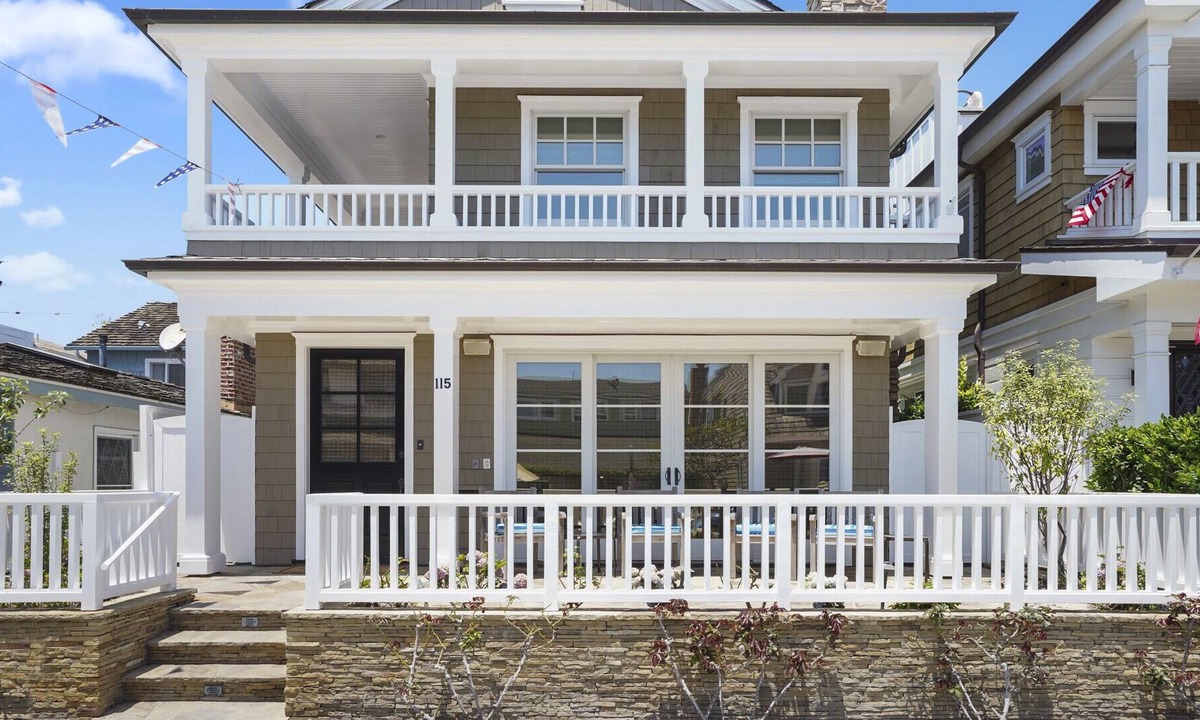 Balboa Island House | Your Island Dream Home Awaits You!
