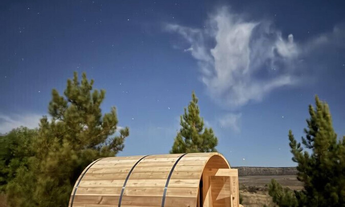 Apple Valley House | Zion views~Hot Tub~RV Parking~Sauna