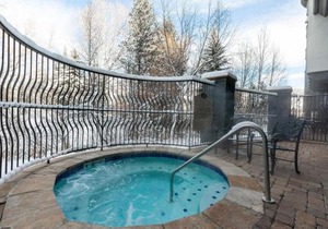 Ascent Residence 208