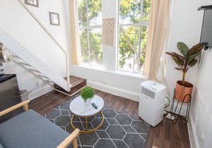 Bright Downtown San Diego Loft!