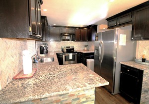 Edgewater #17 - 2 bedroom+loft w/Mountain Views!