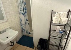 ITH San Diego Beach Bungalow Surf Hostel