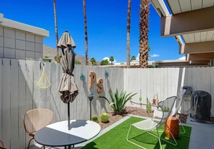Palm Springs Contemporary Condo with Community Pool!