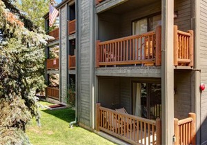 Powder Pointe Condominiums 102A