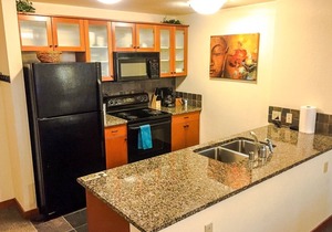 Remodeled Village Lodge Condo, 55" Smart 4k HDTV w/Netflix, .
