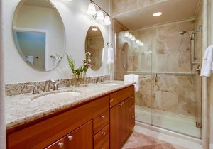 Spacious Three Bedroom Condo in Little Italy !