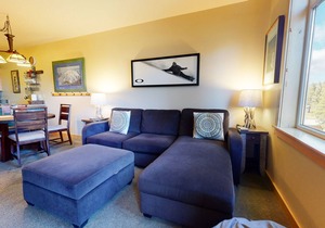 Sunstone 127 Modern Condo At Sunstone Lodge with Great Complex Amenities near Ski-In Ski-Out by RedAwning