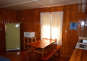 Whispering Pines - Cabin 28 (2 Bedroom Family Style Unit)