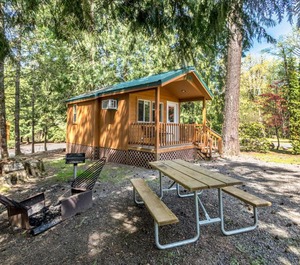 Mount Hood Village 
